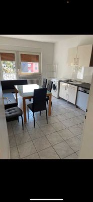 freundliche 2-Zimmer-Wohnung/ küche/ wohnzimmer und 1 Schlafzimmer Balkon in Hagen