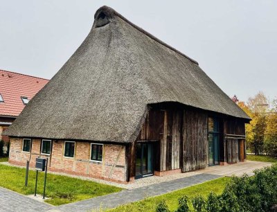 Vor den Toren Hamburgs: Denkmal-Wohntraum für Individualisten