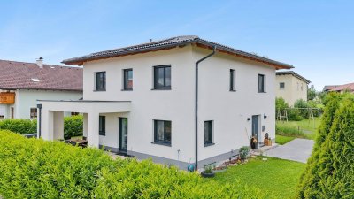NEUWERTIGES EINFAMILIENHAUS IN LAMPRECHTSHAUSEN