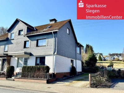 Gepflegte Doppelhaushälfte mit separatem ausbaufähigem Garagengebäude