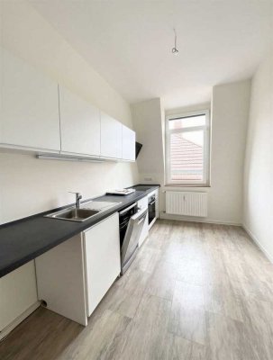 Lichtdurchflutete 4-Zi. Maisonette-Whg. mit guter Raumaufteilung im schönen Altbau