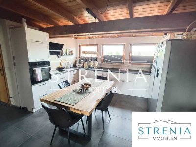 Große Maisonettewohnung mit 4 Zimmern und Stellplatz