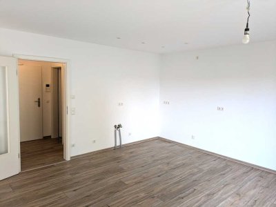 Attraktive, helle 2-Zimmer-Wohnung mit Bergblick und großem Balkon - provisionsfrei