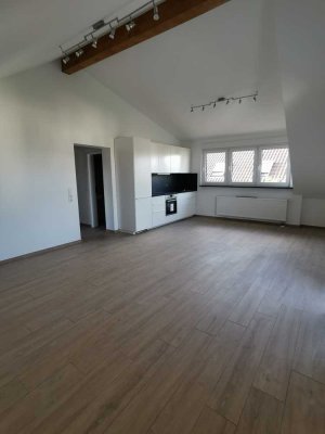 2-Zimmer-Dachgeschosswohnung mit Balkon