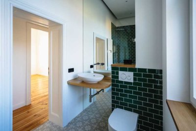 Heidelberger Platz: 3-Zi Erstbezug, 4.OG, Altbau, Balkon, Stuck, Regendusche & Badewanne, Provi.frei