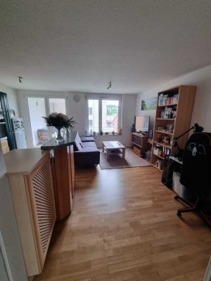 Stilvolle 2-Zimmer-Wohnung mit Balkon und Einbauküche in Tübingen
