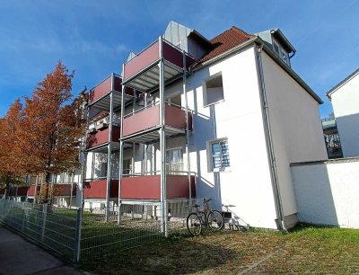 ***Einziehen oder investieren – Ihre frisch sanierte Wohnung mit Balkon ist sofort verfügbar!***