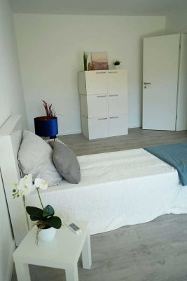 Lichtdurchflutete Wohnung Erstbezug nach Sanierung