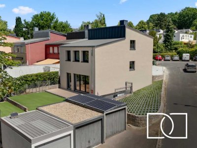 Hochwertig kernsaniert! Energieeffizientes KFW55-Einfamilienhaus in Split-Level-Bauweise