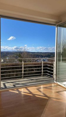 Exklusive, neuwertige 2-Zimmer-Wohnung mit Balkon und EBK in Ravensburg