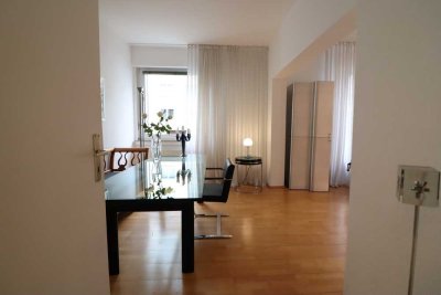 ***INNENSTADT-SÜD: am Stadewädlichen, kernsanierte Wohnung mit Parkett, Dusche und G-WC***