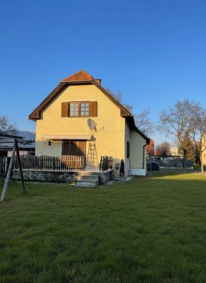 Altes Wohnhaus mit Charakter in begehrter, sonniger Lage unweit des Zentrums