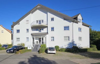 Design trifft Rendite: Extravagante DG-ETW mit Stellplatz und Nutzungsfreiheit ohne Grenzen!