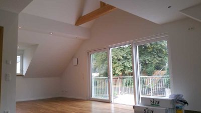 Barrierefreie 2-Zimmer-DG-Wohnung mit Balkon und EBK in Hetzerath