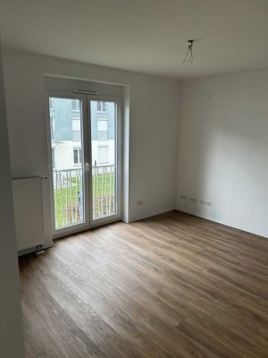 schöne 2 Zimmerwohnung in Ingolstadt (Küchenmöbel bereits ausgebaut)