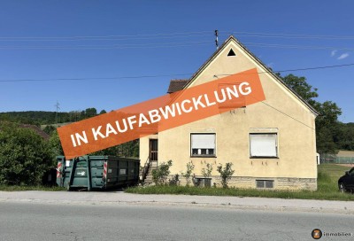 Kukmirn: Sanierungsbedürftiges Haus mit Garage und Lagerräumen - IN KAUFABWICKLUNG