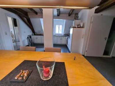 Zentrale großzügige Galeriewohnung in AA mit EBK!!