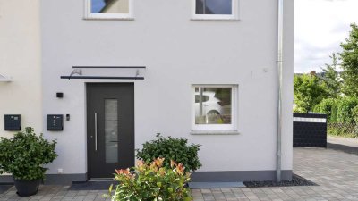 Eine Wohnung auf zwei Etagen  sucht nette Mieter.