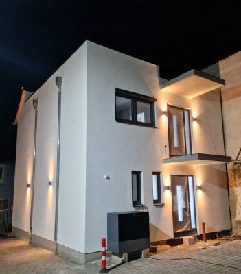 Exklusives 3-Zimmer-Einfamilienhaus mit gehobener Innenausstattung und EBK in Wahlheim