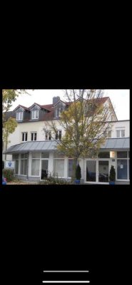 Stilvolle, modernisierte 2-Zimmer-Wohnung mit EBK in Ingolstadt