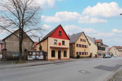 Haus als Gewerbe oder Wohnhaus mit 2 Freistellplätzen in Ammerndorf