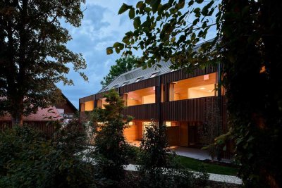 Wohlfühloase auf drei Etagen: 4-Zimmer-Maisonette im innovativen Neubau Passivhaus in Altperlach