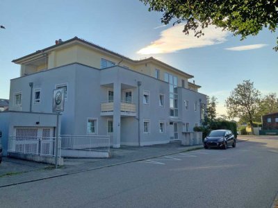 ruhige sonnige 2 Zimmer Wohnung voll möbliert in Haar/München