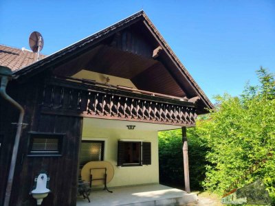 Idyllisches Wohnhaus auf riesengroßem Grundstück (ca. 1850m²) vermittelt Urlaubsfeeling –Waldrandlage!