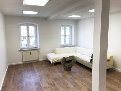 Exklusive 2-Zimmer-Wohnung in zentraler Lage von Holzkirchen zu vermieten
