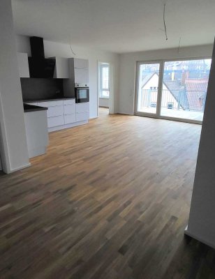 Neubau KL-Innenstadt: 4-Zimmerwohnung mit Balkon, EBK und Carport
