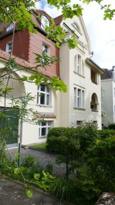 Auf Zeit (max. bis 2031): Gepflegte 3,5-Zi.-Wohnung im EG mit Garten in Lichterfelde (Steglitz)