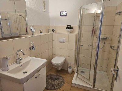 Helle 2-Zimmer Wohnung im 8. OG mit Balkon in Kiel-Ellerbek