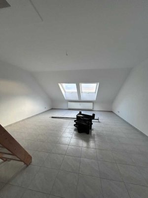 Dachgeschosswohnung mit zusätzlichem großen Hobbyraum