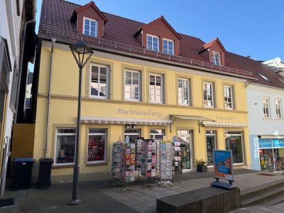 Komplett saniertes Wohn-/Geschäftshaus in der Kuseler Innenstadt mit 3 Einheiten