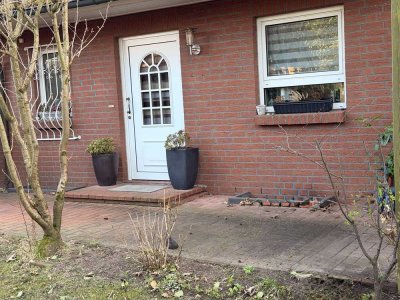 Grosszügige Doppelhaushälfte mit schönem Garten
