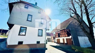Großer Dreiseithof mit 2 bis 3 Wohneinheiten, 3 Nebengebäuden + großem Grundstück