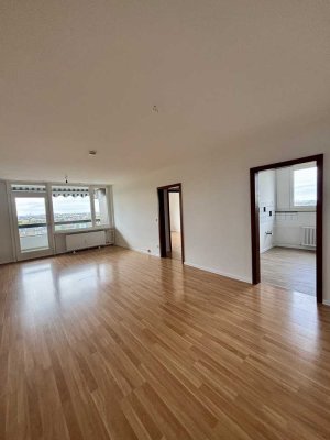 3 Zimmer Wohnung Balkon Tiefgaragenstellplatz Köln Riehl