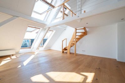 Exklusives Wohnen im Briller Viertel – Stilvolle Altbauwohnung mit Galerie, Balkon & sep. Apartment