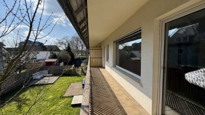 Erstbezug nach Sanierung! Schöne 3-Zimmer Wohnung mit großem Balkon.