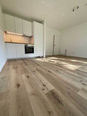 Stadtleben im Herzen von Düsseldorf: moderne 1-Zimmer-Wohnung mit Einbauküche