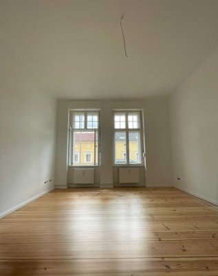 Besichtigung 07.06.2025 um 11:00 Uhr ! Frisch renovierte 1-Zimmer-Wohnung in Bahnhofsnähe