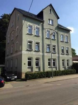 Große 5-Zimmer mit Laminat, eigenem Garten und zwei Bädern in guter Lage!
