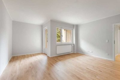 Erstbezug nach Sanierung! Gut geschnittene 2-Zimmer-Wohnung mit Einbauküche!