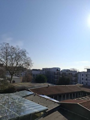 ++ERSTBEZUG NACH MODERNISIERUNG! ZENTRUM! 3 ZIMMER-WOHNUNG MIT BALKON - RHEINPROMENADE VOR DER TÜR++