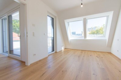 2 ZIMMER-DACHGESCHOSSWOHNUNG MIT EINBAUKÜCHE NAHE U1