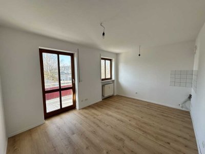 Erstbezug nach Sanierung mit Balkon: schöne 1-Zimmer-Wohnung in Augsburg