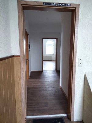 Schön und ruhig wohnen mitten im Dorf, in Recklinghausen-Röllinghausen. Einfach einziehen.