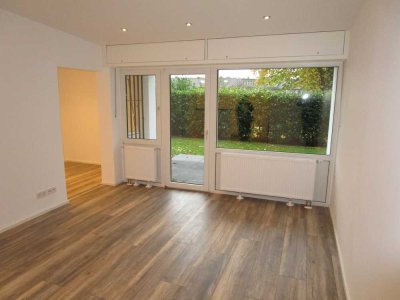 Sanierte, helle 2-Zimmerwohnung mit Terrasse, ruhige Lage zentral in Refrath