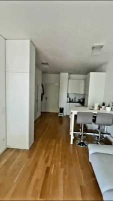 Nachmieter gesucht für teilmöbl. 1,5 Zi-Apartment/Balkon im The East/Ffm-Ostend