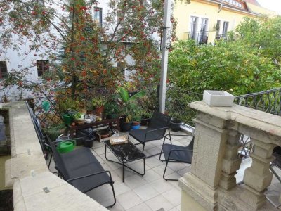 3 - 5 Zimmer gut auch für 2 Generationen oder Wohnen und Arbeiten mit überdachter Terrasse